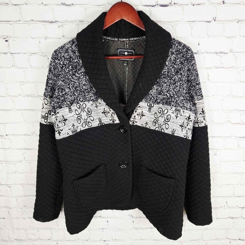 TONIA DEBELLIS | 2 button shawl collar quilted jacket